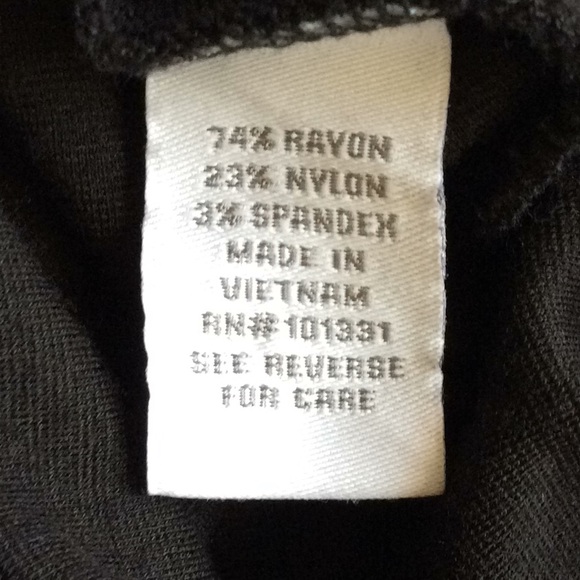 Black mini skirt with corset belt embellish - Picture 2 of 2